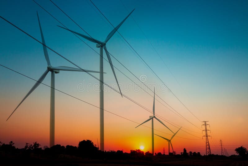 Energy Experts Urge Shift to Green Alternatives